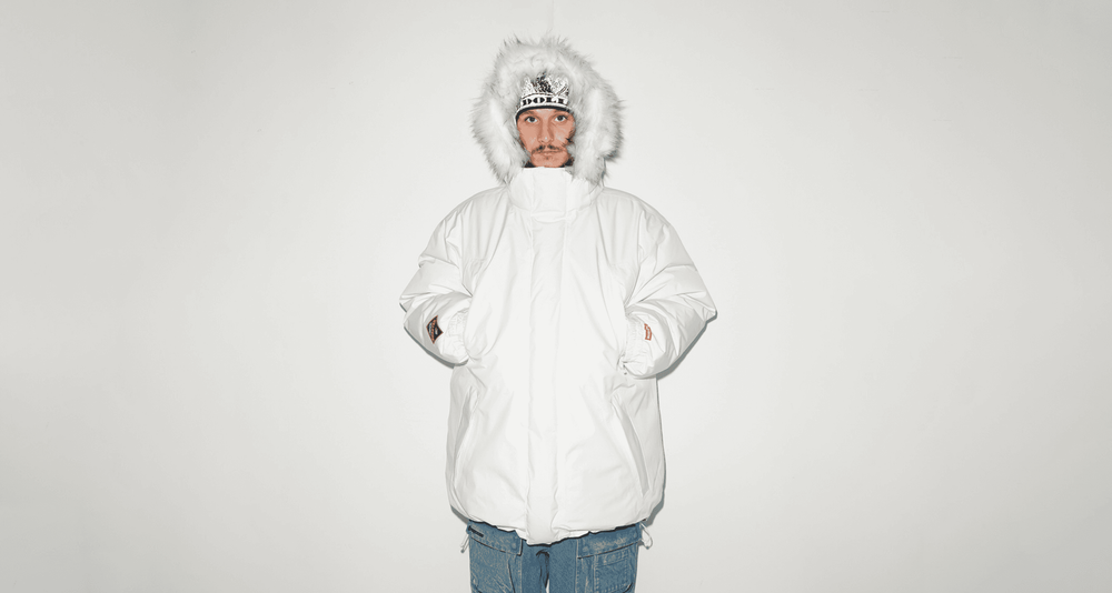 Supreme GORE-TEX parka white fw21 schott shearling jacket bow logo sweatshirt droplist week 16 fall winter Supreme GORE-TEX parka white fw21 schott shearling jacket bow logo sweatshirt droplist week 16 fall winter