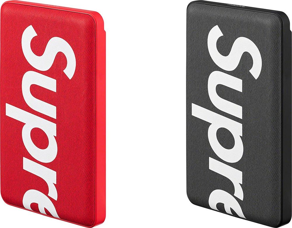 Supreme x Mophie Snap Juice Pack Mini streetwear style fashion news hypebeast style outfit