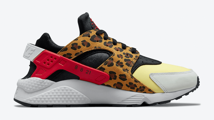 Nike Air Huarache “SNKRS Day” 2021 date side panel
