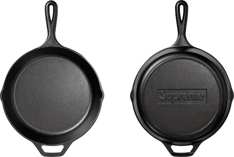 Supreme®:Lodge 10- Cast Iron Skillet