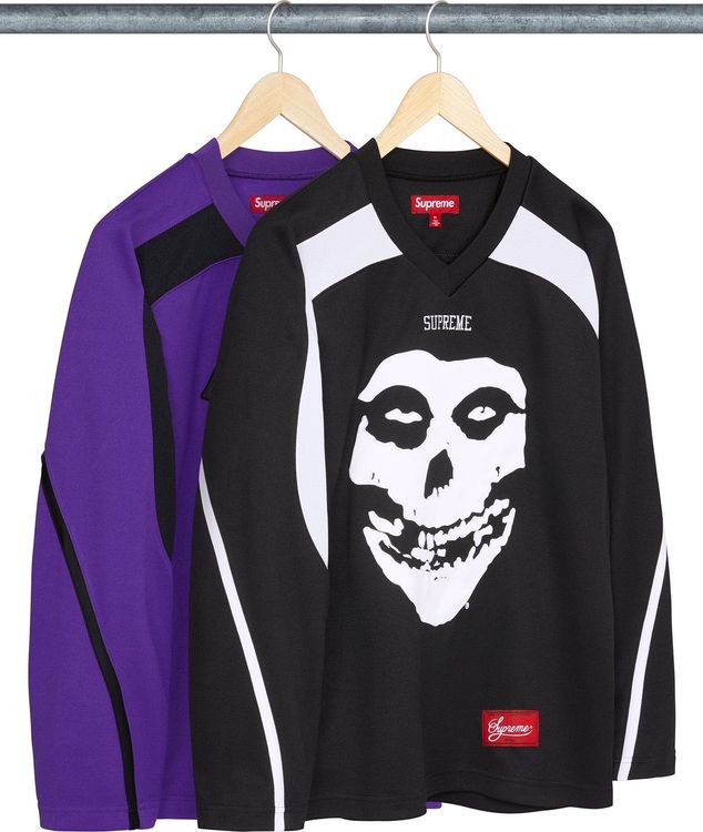 supreme-supreme-the-misfits-hockey-jersey_group-shots_3.jpg