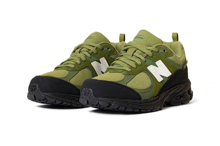 the basement new balance 2002r 2
