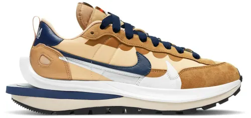 Nike-Vaporwaffle-sacai-Tan-Navy