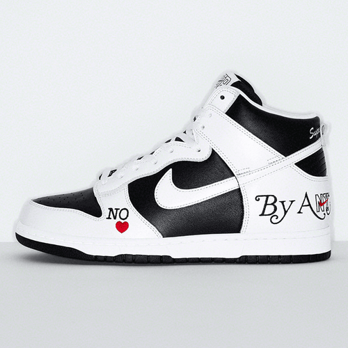 Supreme x Nike SB Dunk High streetwear style news collab sneakerhead