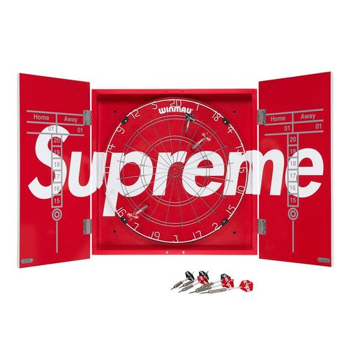 Supreme x WINMAU® DARTBOARD SET streetwear style