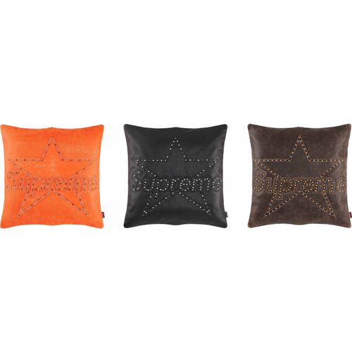 fall-winter-2025-supreme-r-vanson-leathers-r-b-b-simon-pillow-group-shots-details-3_sqr.jpg
