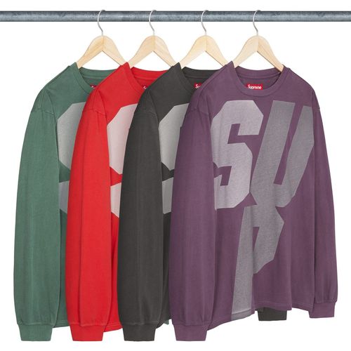 fall-winter-2025-supreme-reflective-l-s-top-group-shots-details-3_sqr.jpg