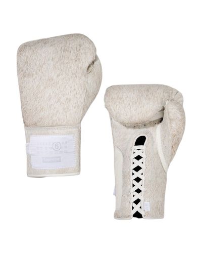 spring-summer2026-supreme-r-mm6-maison-margiela-everlast-r-1910-pro-boxing-glove-set-of-2-1c90140c.jpg