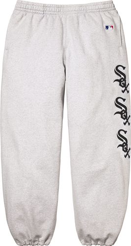 supremerchicago-white-soxtm-sweatpant-1.jpg