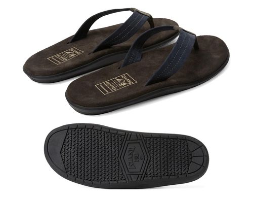 thisisneverthat x Island Slipper rubber grip sole.jpg